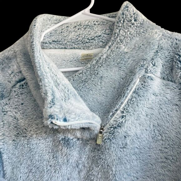 Women's St. John's Bay Active Sweatshirt Wamen's Plush Faux Fur Pullover Size XL - Picture 4 of 7